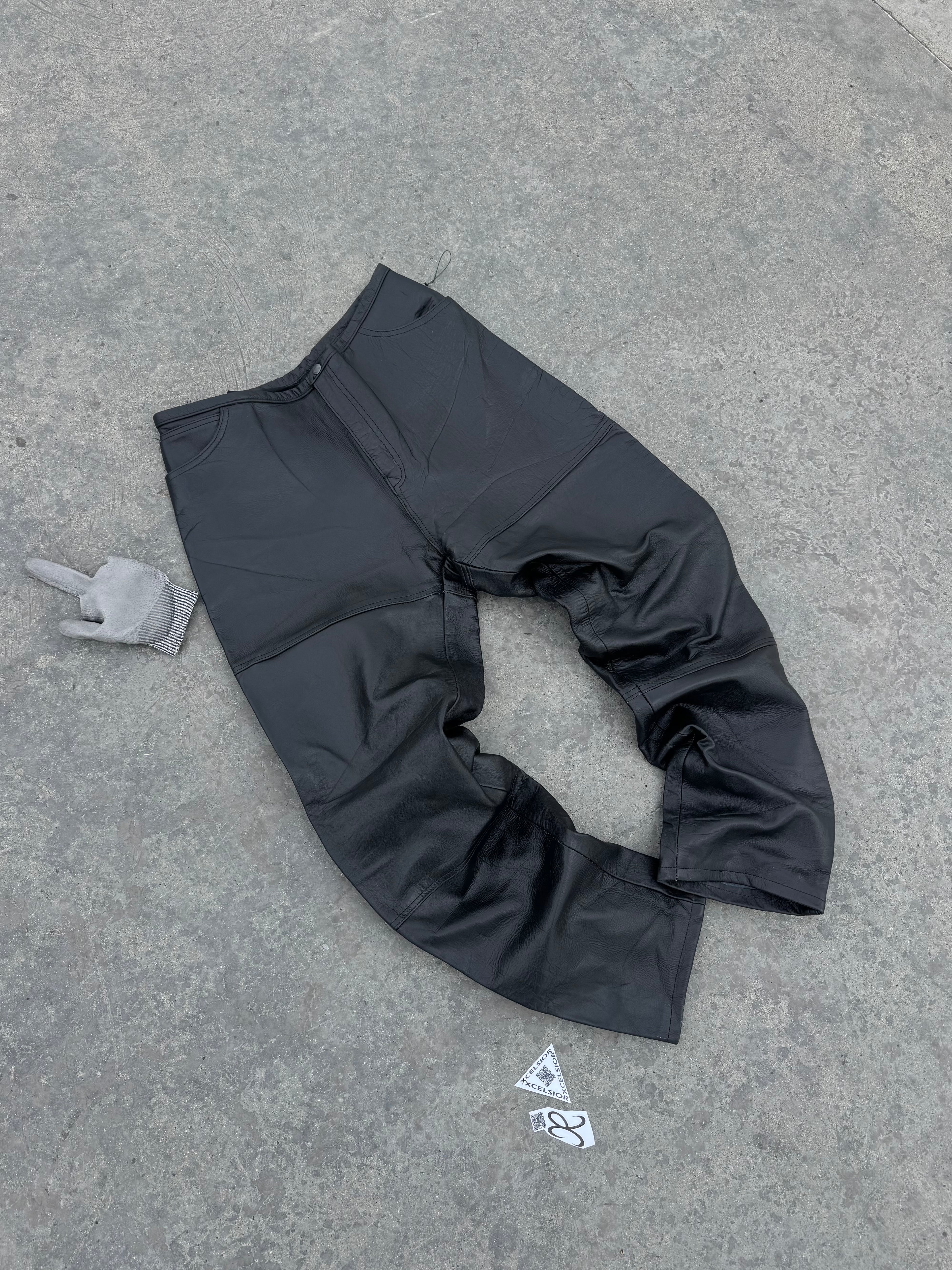 RARE PANT 100% CUERO AUTENTICO BLACK