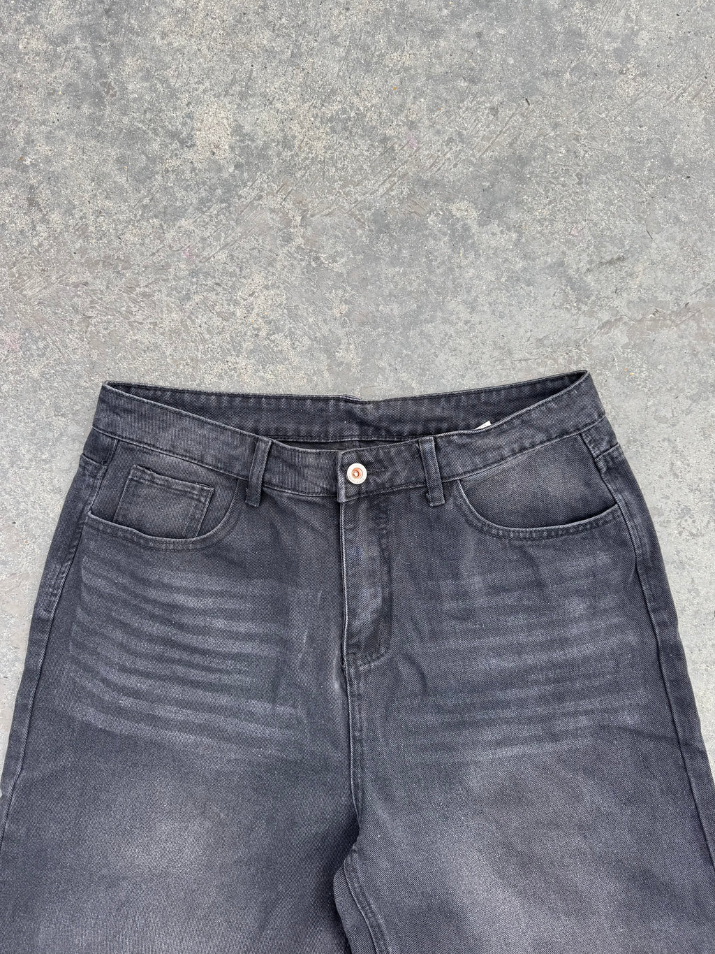 SÚPER BAGGY BLACK DENIM PANT