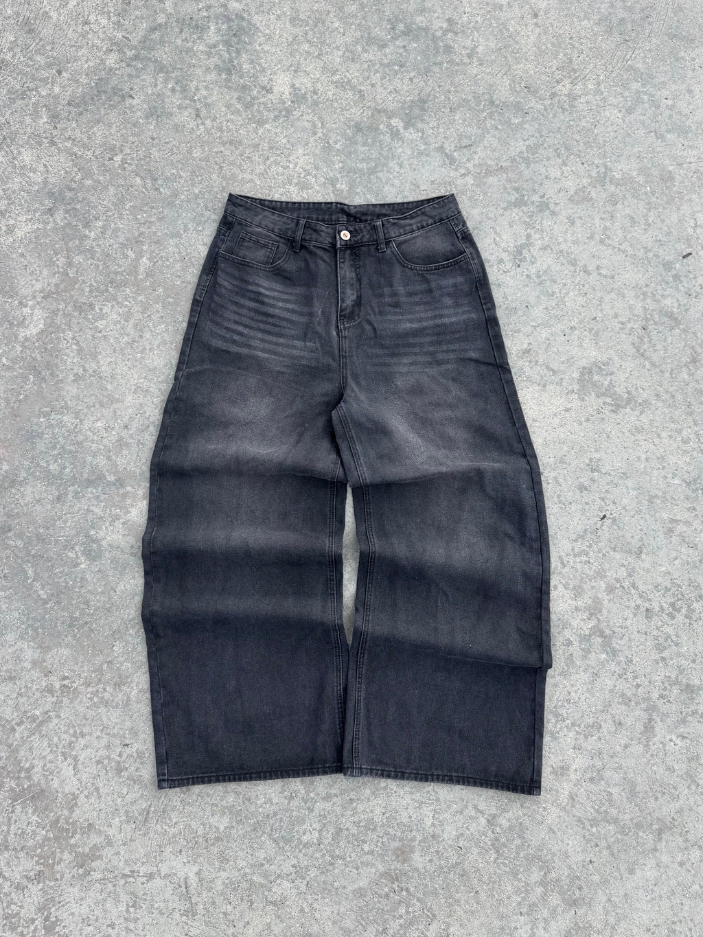 SÚPER BAGGY BLACK DENIM PANT