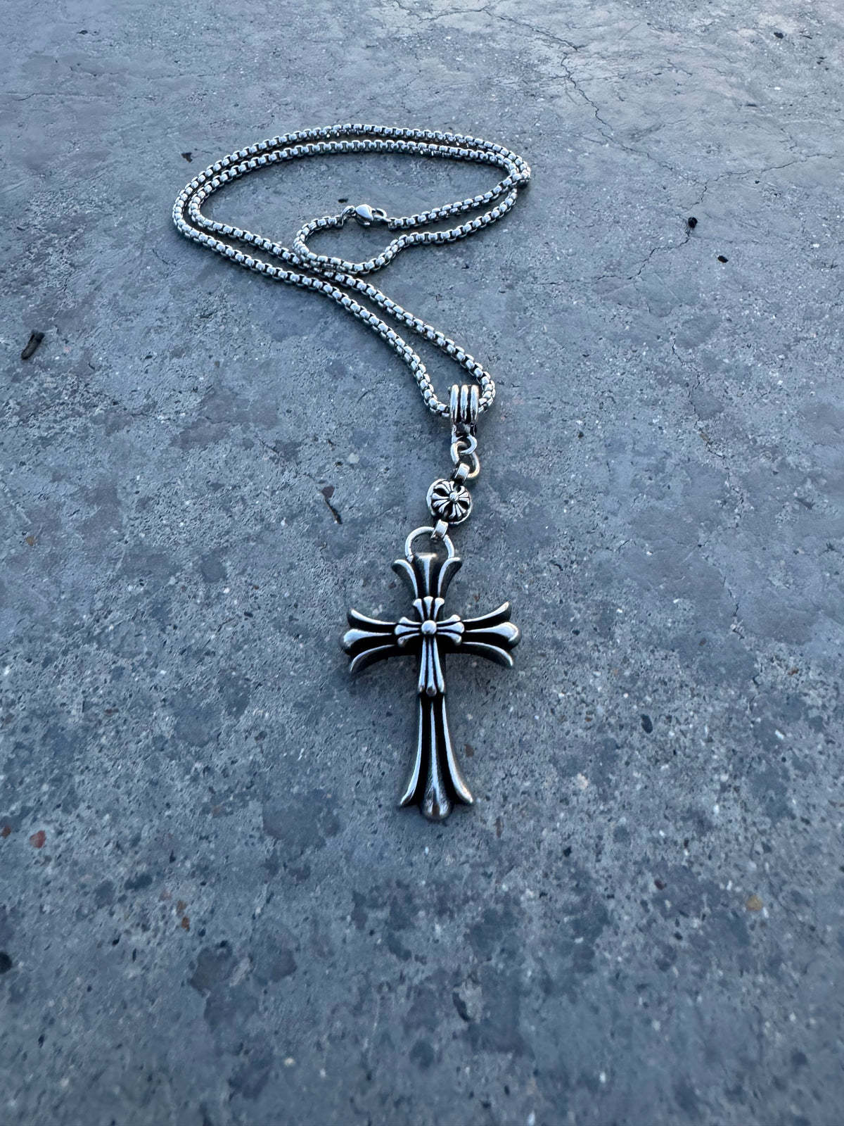 CHROME HEARTS DOBLE CRUZ