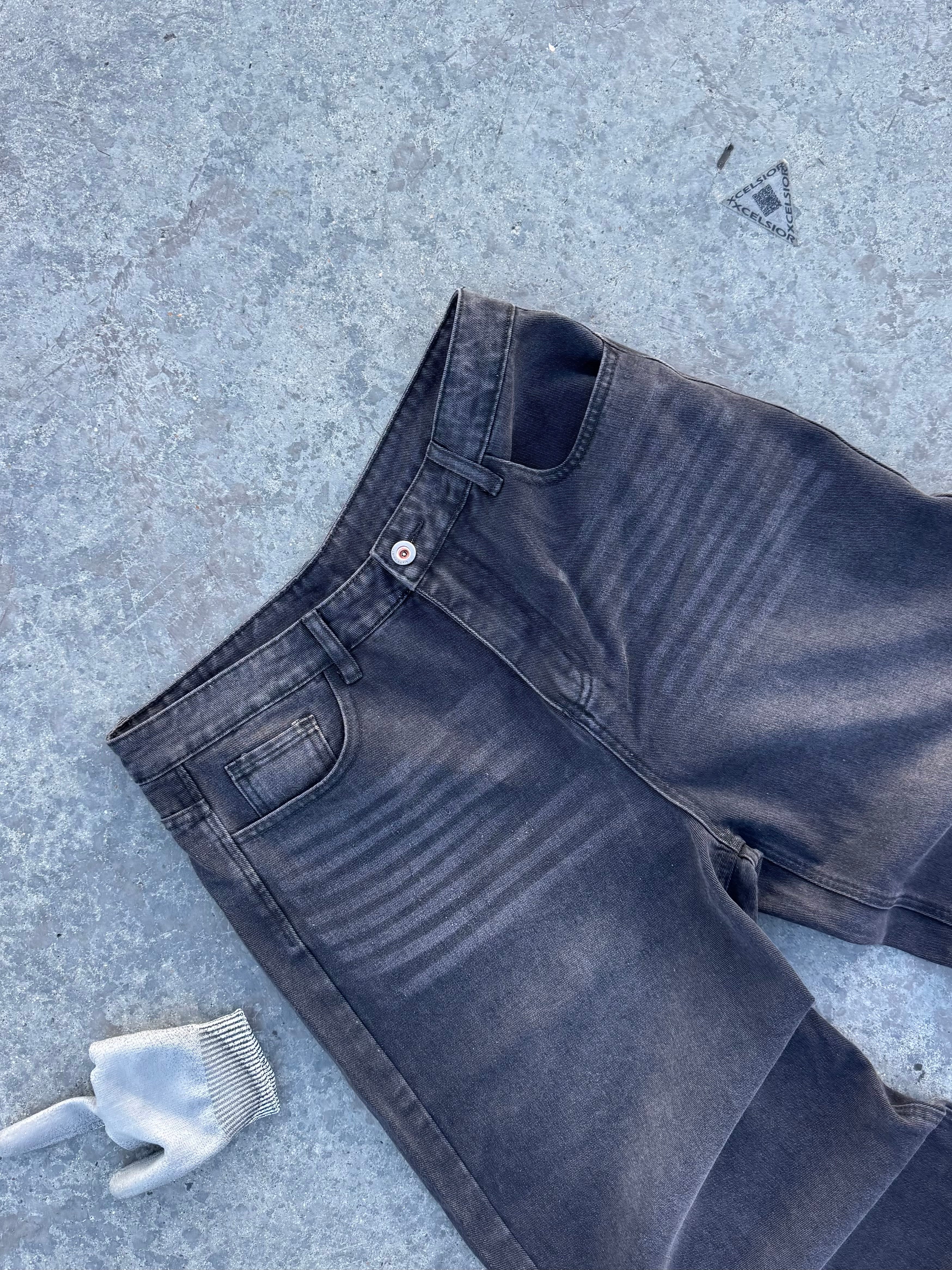 MEGA BAGGY BLACK NEW