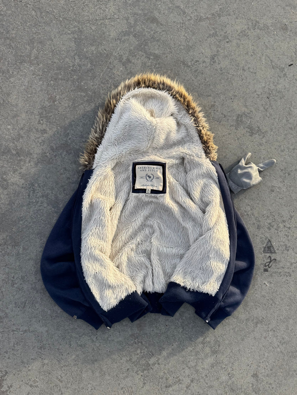 BLUE ABERCROMBIE MINI BOX LOGO