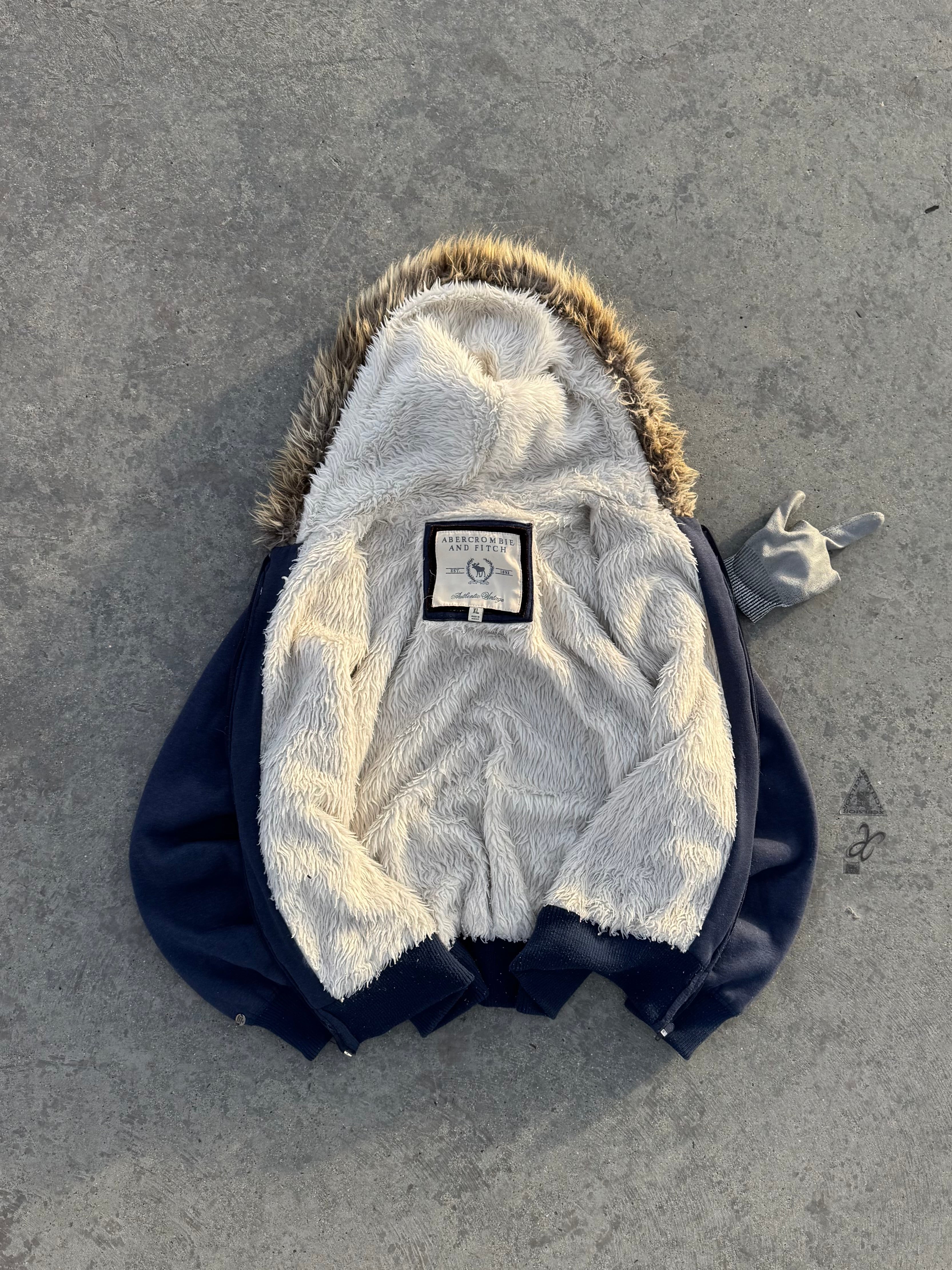 BLUE ABERCROMBIE MINI BOX LOGO