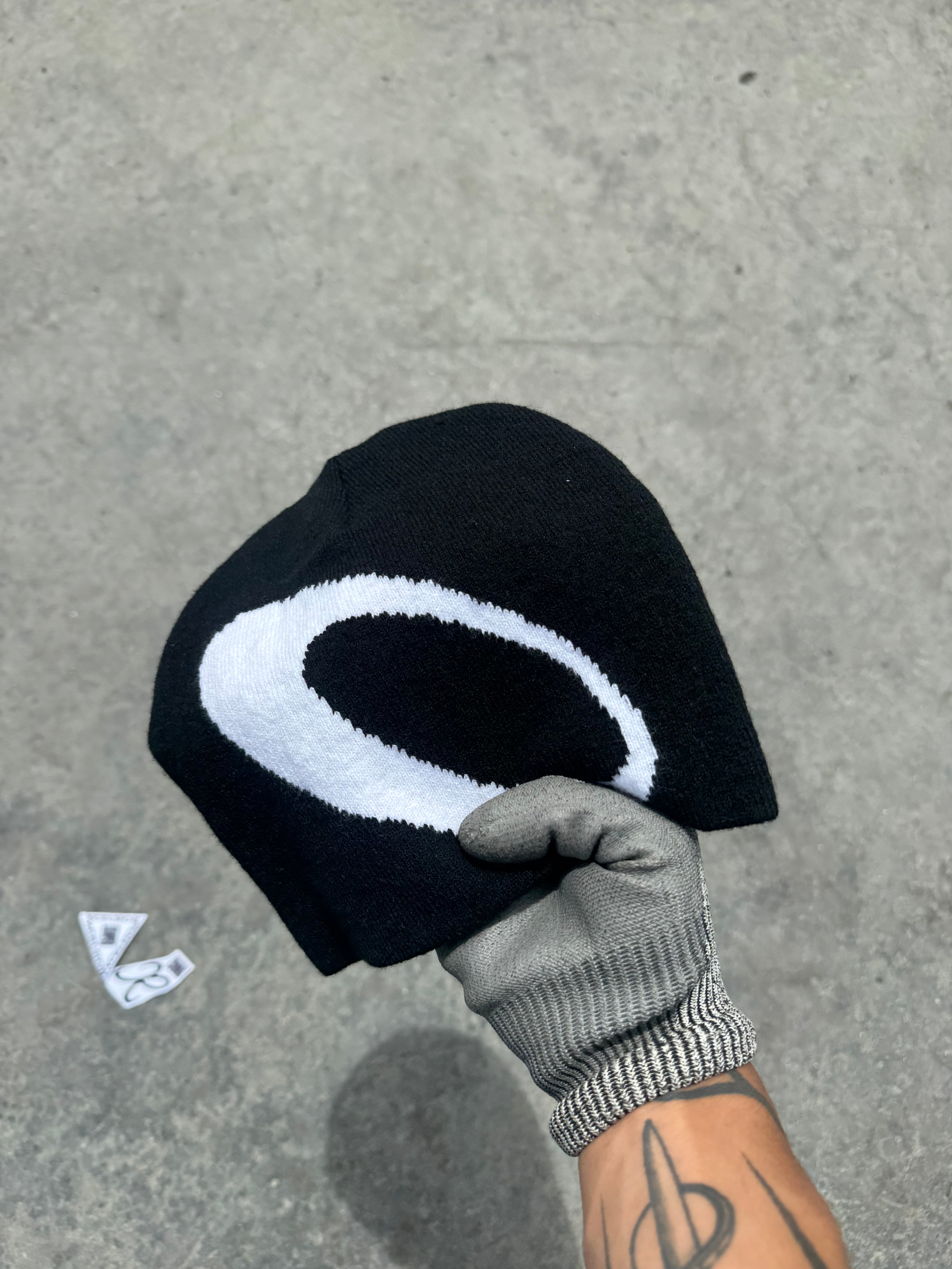 OAKLEY BANNIE BOX LOGO