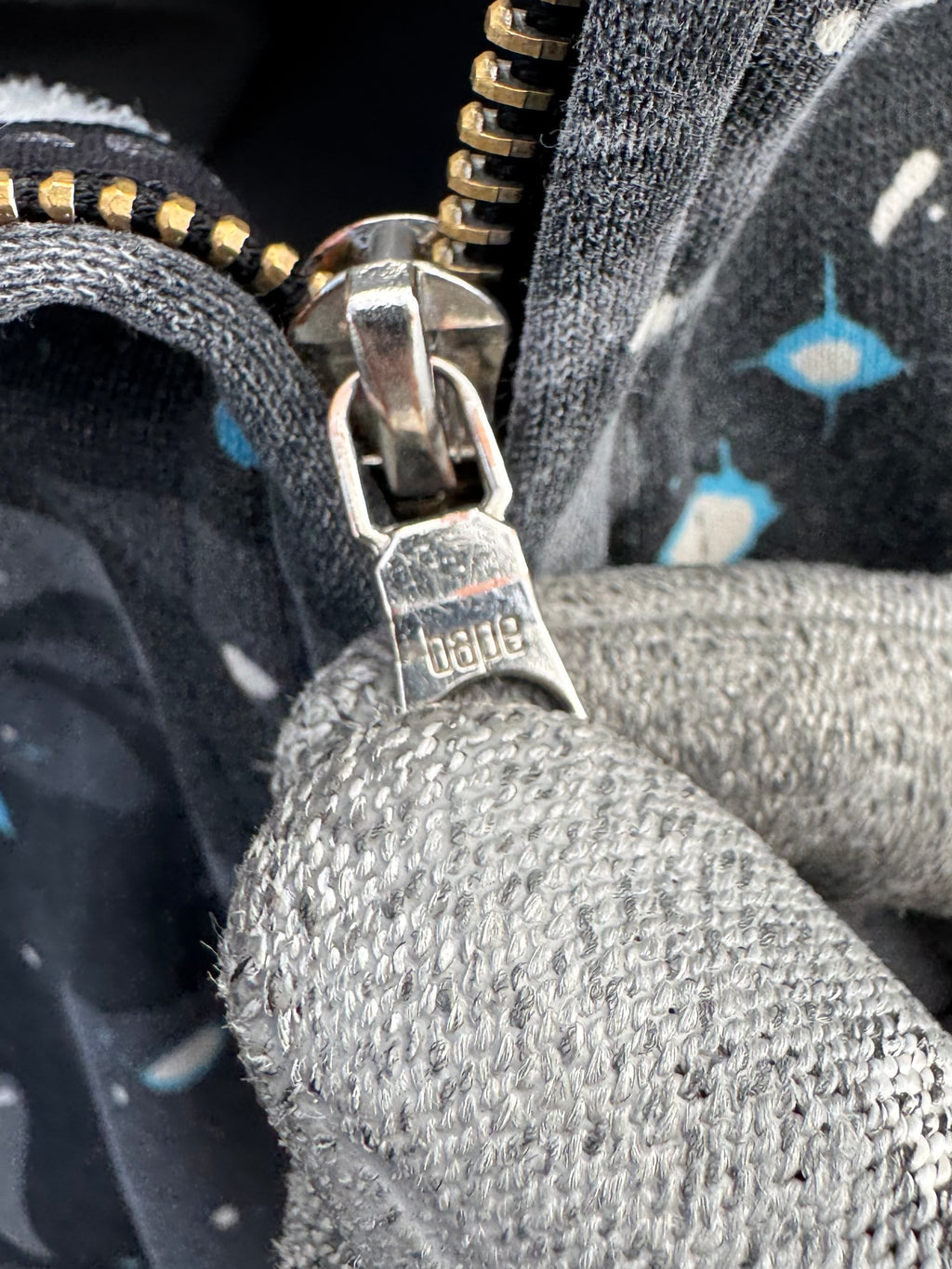 BAPE SHARK DOBLE CAPOTA