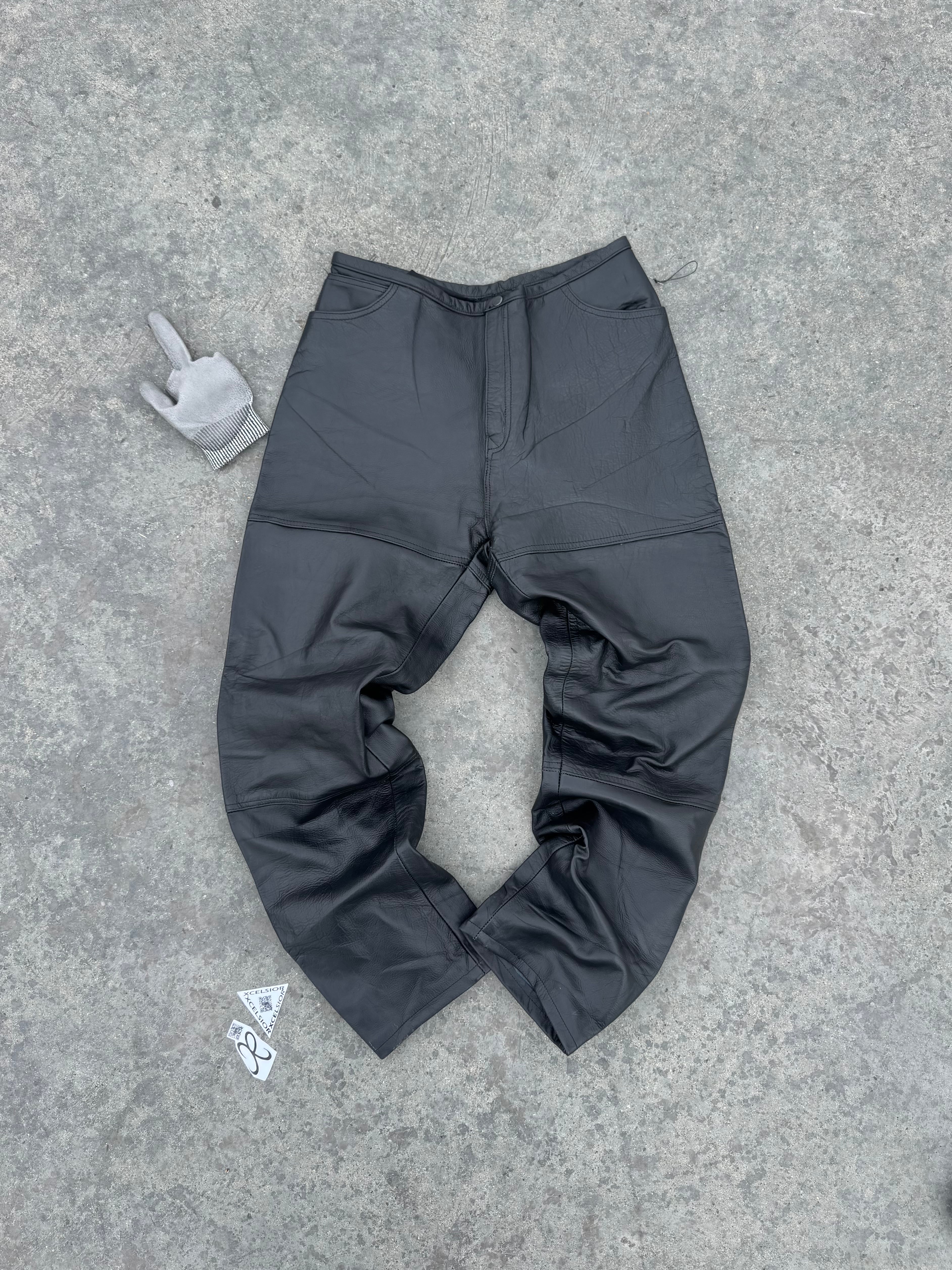 RARE PANT 100% CUERO AUTENTICO BLACK