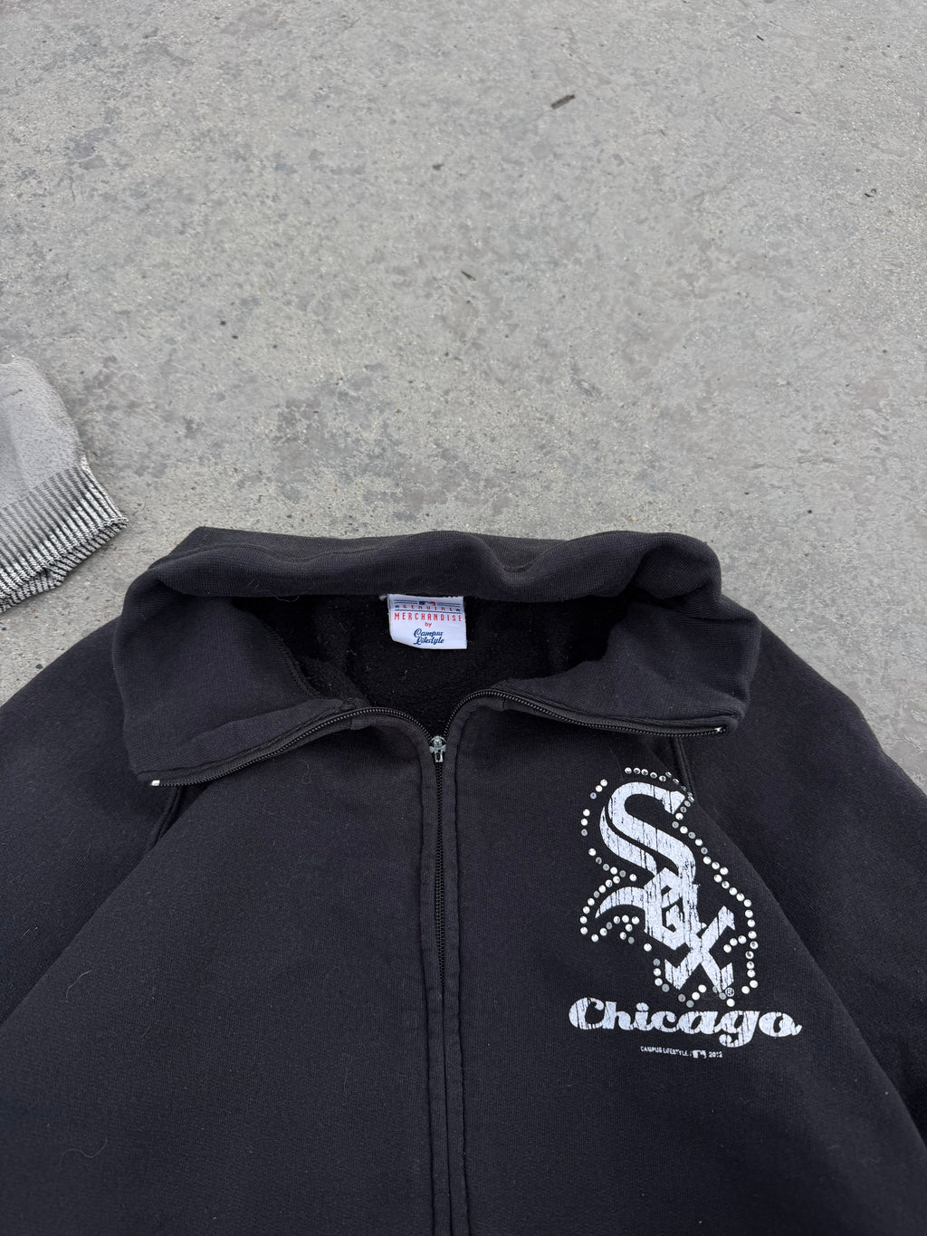 ZIPPER GENUINE MERCHANDISE CHICAGO WHITE SOX