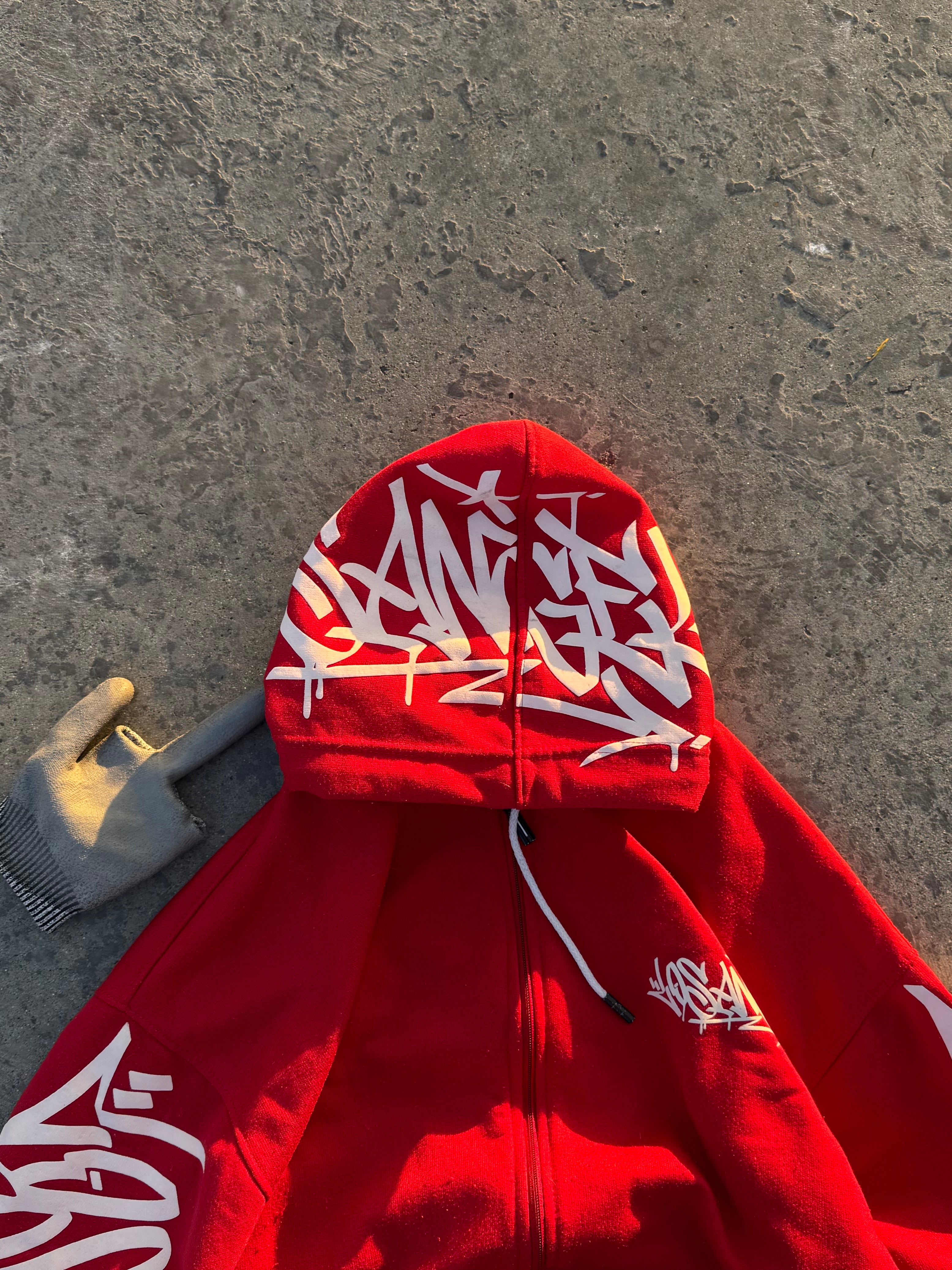 ZIPPER HOODIE BOX LOGO TAGS