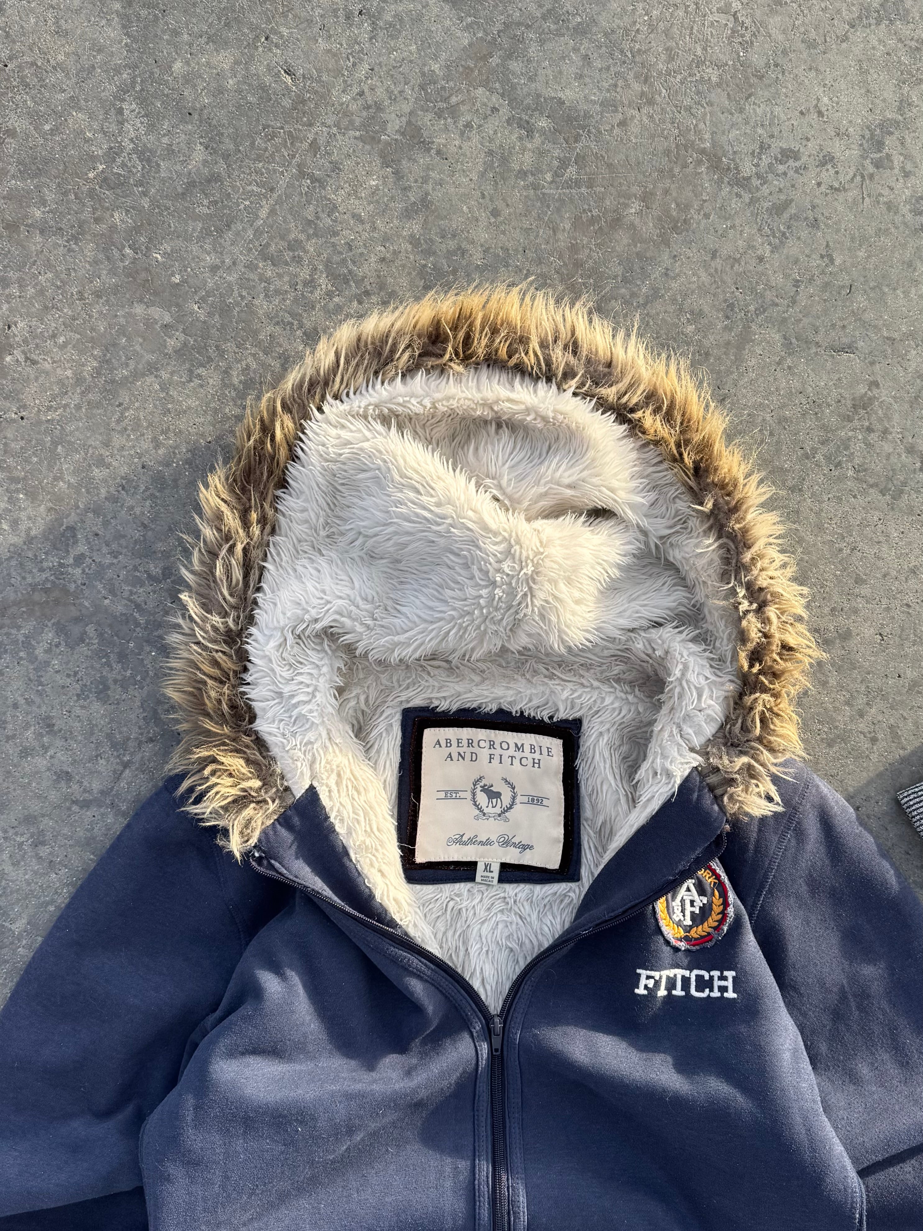 BLUE ABERCROMBIE MINI BOX LOGO