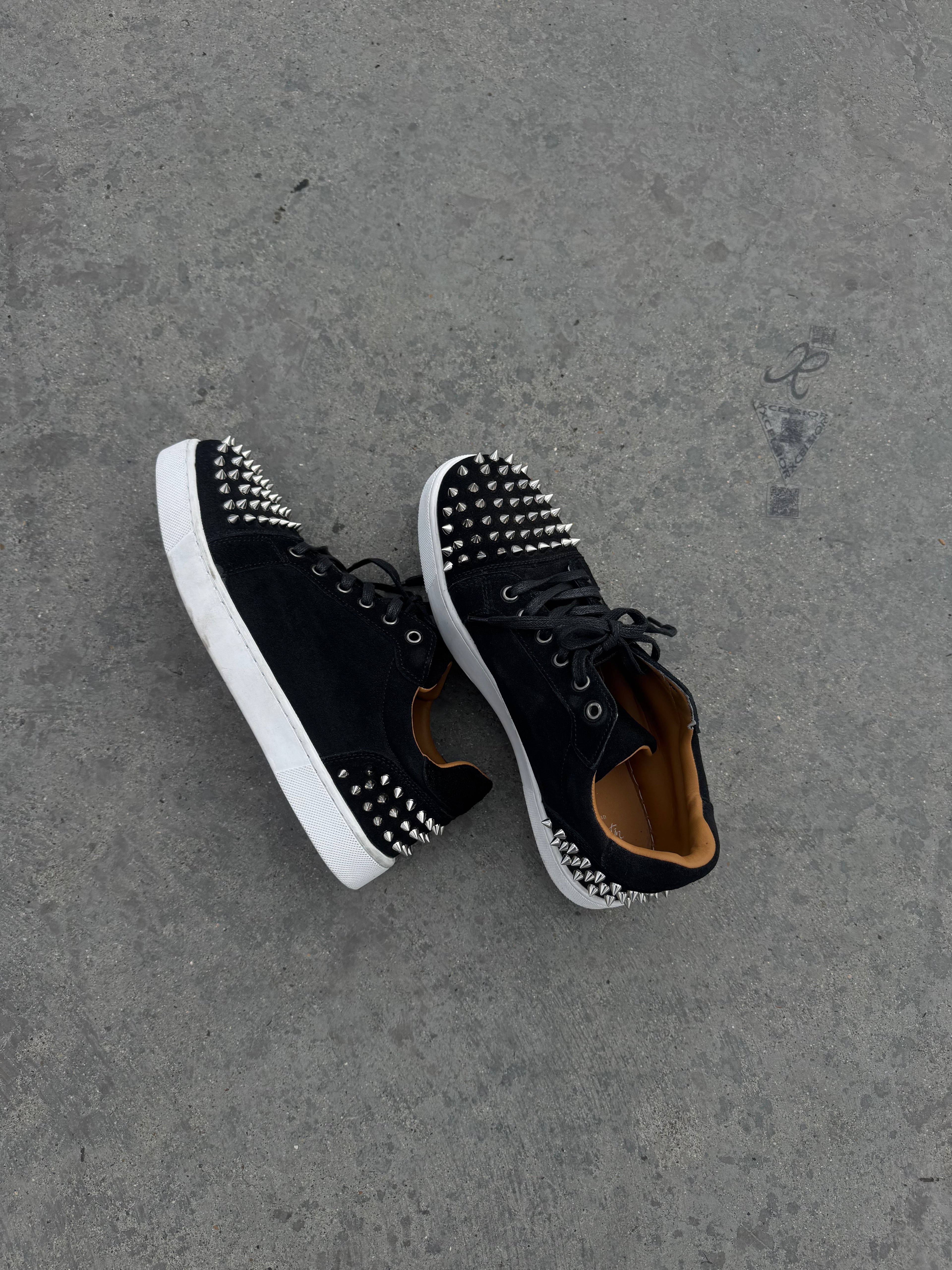 CHRISTIAN LOUBOUTIN BLACK SHOES
