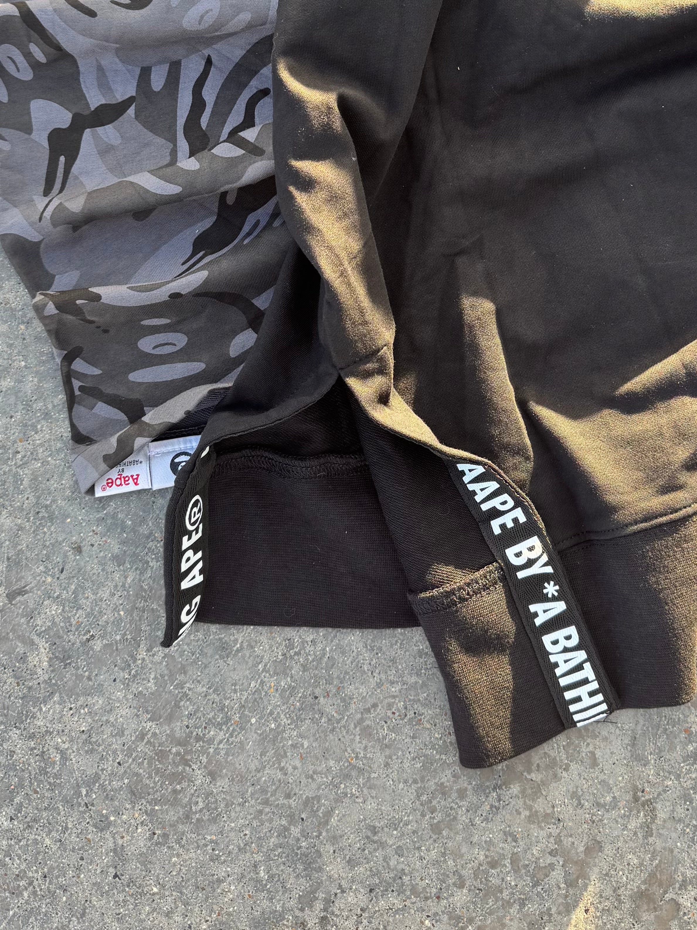 BAPE HOODIE CAMIBUSO