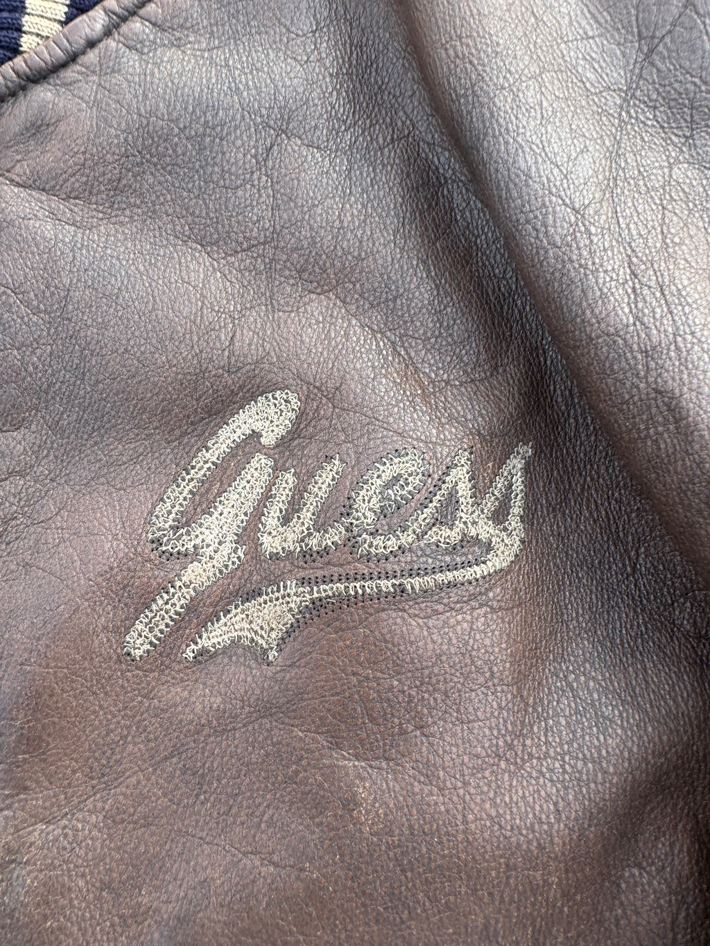 GUESS USA BOMBER JACKET 100% CUERO EXCLUSIVE RARE PIECE