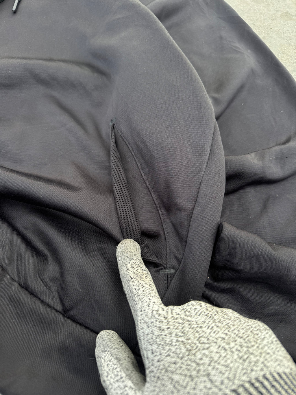 BLACK HOODIE “DRIPOWER 360”RUSSELL LEGIT