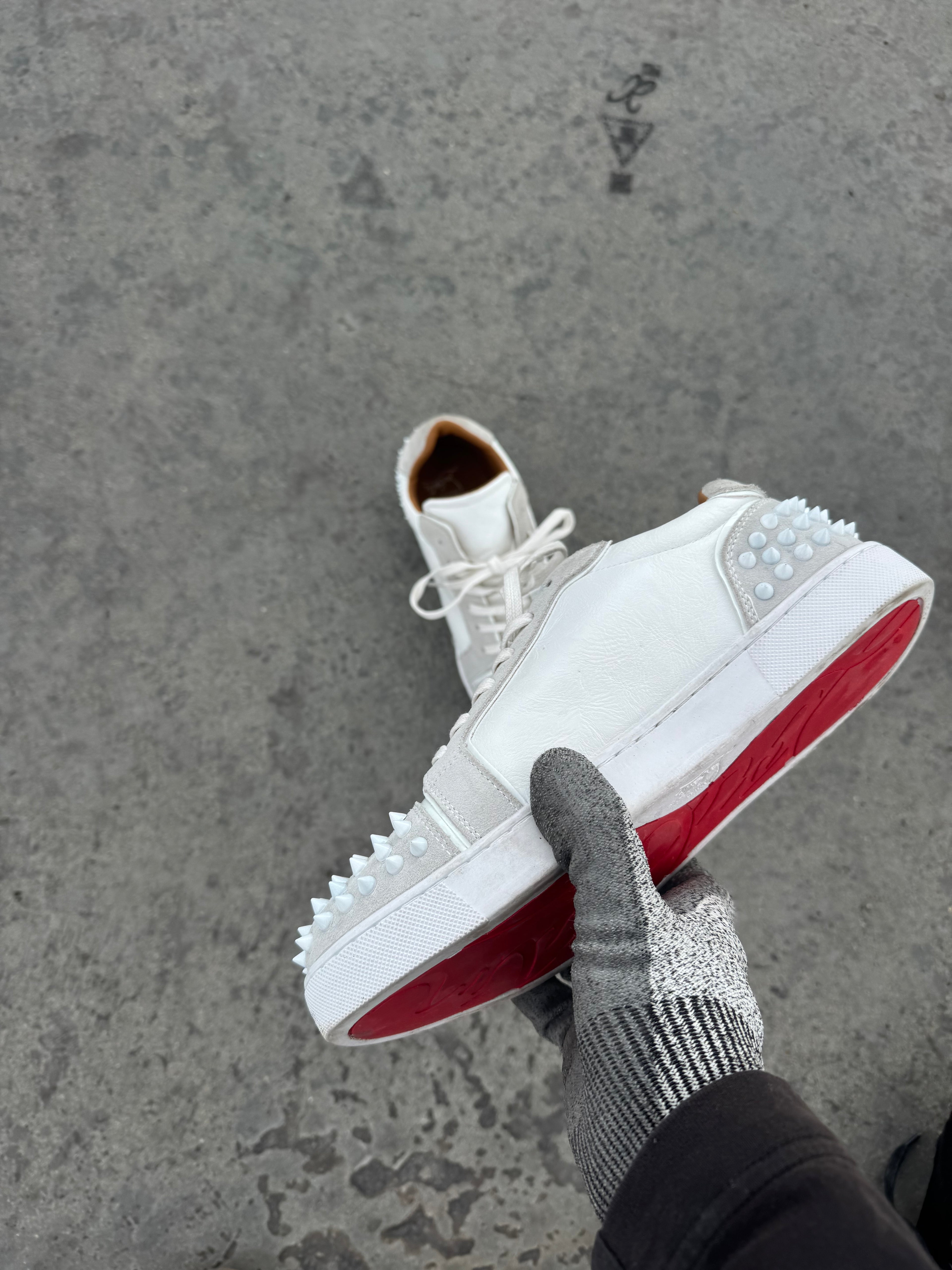 CHRISTIAN LOUBOUTIN WHITE SHOES