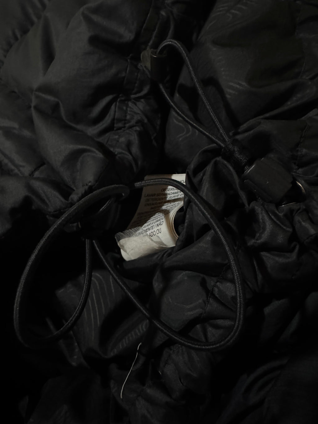 PUFFER JACKET EN PLUMAS NIKE AUTHENTIC