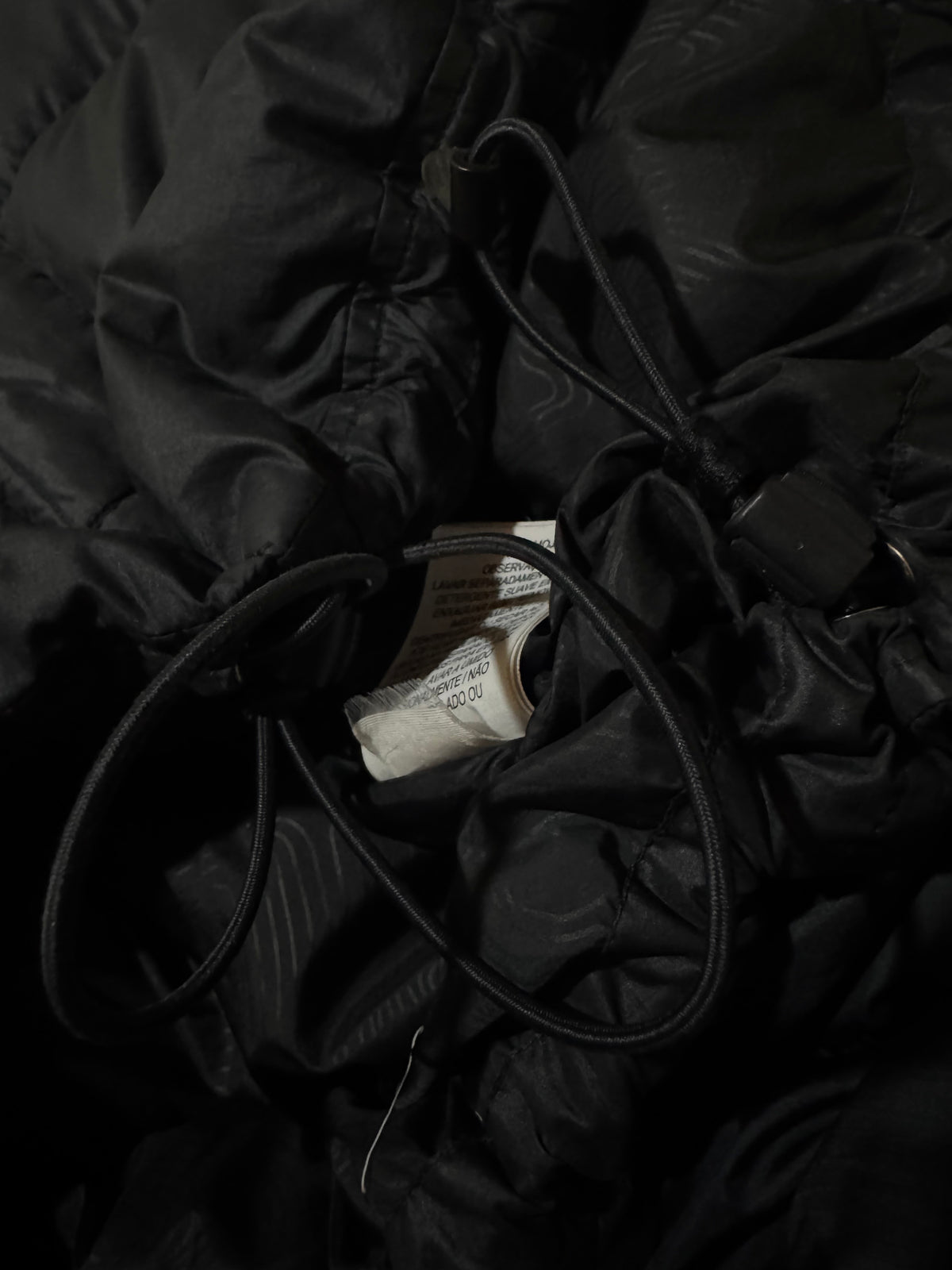 PUFFER JACKET EN PLUMAS NIKE AUTHENTIC