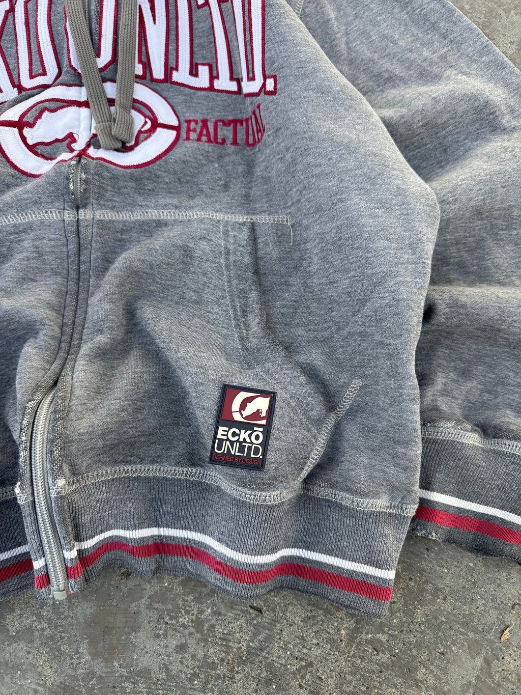 ECKO UNLTD BOX LOGO ZIPPER DISTRESSED